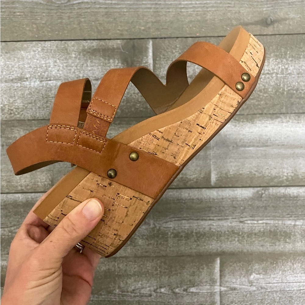 Corkys Cognac Wedges